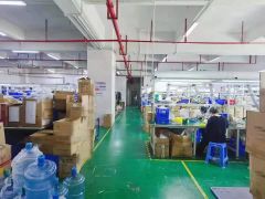 公明原房东独院厂房现成装修1500平方适合电子，LED，设备