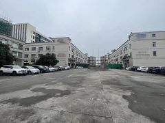 大岭山镇原房东靠松山湖厂房出租洁净车间可办环评精装修拎包生产