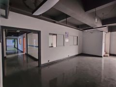 大朗水口原房东分租一楼二楼三楼，现成装修
