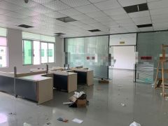塘厦原房东标准楼上1500平厂房，精装修带喷淋无转让费出租