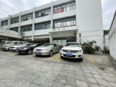 45元独院一楼650平精装办公室房东直租配专车位家私空调