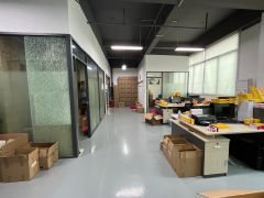 沙井后亭地铁口400平带装修低价厂房仓库出租可分组