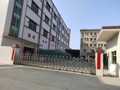 清溪三中原房东独院7000平电可过户，园区空地大好招工