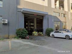 大岭山G107旁一楼1000平高6米厂房出租带办公室水电齐全