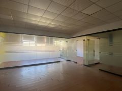 凤岗工业园新空带精美装修办公室厂房出租，丙二类消防低价甩租