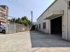 清溪镇大利村主路边 单一层独院600平厂房出租 带装修办公室