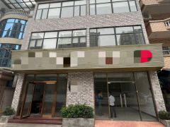 独栋，7500元，停车很方便，但要收费