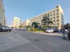 塘厦龙背岭工业区原房东红本厂房楼上1100平精装修出租水电齐
