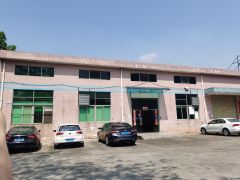 东城工业区厂房出租，高度9米。水电办公室现成。