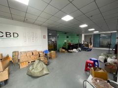 大岭山颜屋楼上900平精装修水电齐全低价出租易招工临近深圳