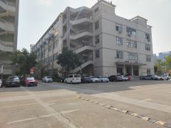 龙岗宝龙原房东2000平厂房仓库特价20元起出租，大小可分租