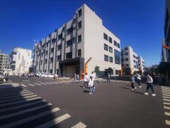 100平起心城电商园300平精装修带家私办公仓库厂房出租