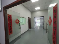长安乌沙靠近新安大桥二楼650平全新装修工业厂房出租