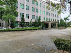 寮步百业电子城附近新出楼上3000平方 可分租 现成水电装修