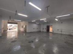 长安乌沙新空出一楼310平现成办公室装修工业厂房出租