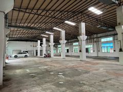 石排镇赤坎工业区南一路800平方铁皮房招租