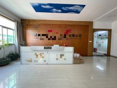 西乡九围工业区，带装修1100平整层厂房出租，可分租使用率高