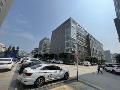 宝龙地铁口原房东大型科技园新空出楼上1000平方办公厂房出租