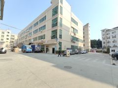 平湖华南城边产业园新出3楼1100平方厂房仓库出租 带装修