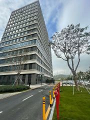 龙华地铁站办公研发型园区，精装修和毛坯出租200到1500平