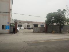 万江单一层独门独院厂房出租，原房东出租，超大空地