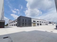 茶山企石附近10米单一层配5层楼房独院，空地大，形象好。