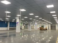 一楼石岩厂房出租内空400至2000平带装修工业园原房东