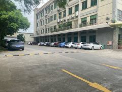 常平靠桥头新出原房东一楼1200平方米，有地坪漆及办公室。