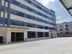 厚街原房东全新独院厂房仓库10000方，可分租两部三吨货梯