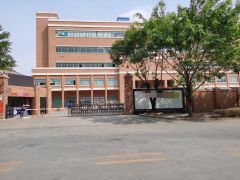 红本厂房工业园区分租一楼3850平方，带卸货平台，可分组
