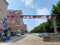 超低价 大岭山镇石大路新出工业园区楼上1300平厂房出租