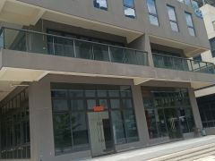 独栋可以做企业总部大型餐饮湘菜粤菜娱乐剧本直播研发电商网络