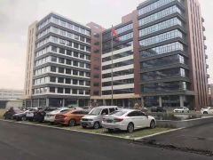 零公摊！凤岗雁田新出村委楼上6000平厂房仓库出租，大小分租