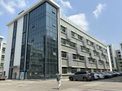 坪地高桥工业园区原房东红本2楼800平带装修水电齐大小可分租