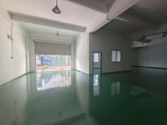 塘厦四村标准一楼580平小面积仓库厂房出租，全新精装修