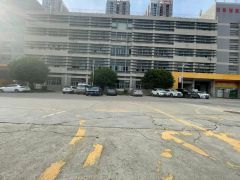 布吉石芽岭地铁站一楼2000平厂房出租仓库出租大小可分