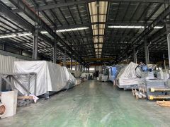园洲5000平独院钢构出租，层高10米，带航车10吨4部