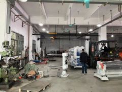 厚街下汴空出一楼1500平现成精装修水电齐全厂房出租仓库出租