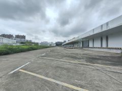 仲恺单一层双边卸货平台16000平方7米高红本厂房仓库出租