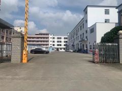 10元出租横沥原房东带精装修独院厂房1到3楼各950平米可分