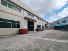石湾镇原房东砖墙到顶滴水9米单一层厂房出租，证件齐全可办环评