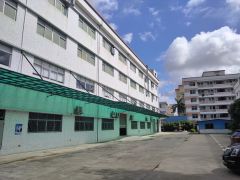 寮步西溪3楼700平方厂房出租，带装修办公室现成地坪漆10元