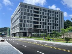 虎门镇新建花园式厂房出租，1000平方起租，价格便宜可开票