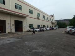 清溪上元楼上面积3500平方，可分租，9.8元，精装修