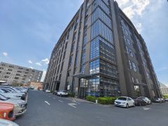 松山湖区域石大路高速口，全新红本重工厂房出租