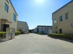 三栋镇镇单一层5600平方钢构厂房出租 价格15元 可以分租