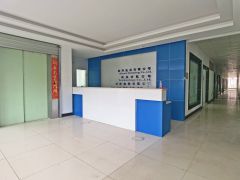 西丽地铁口，原房东一手直租整层1080平