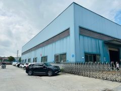 万江工业区重工业单一层独门独院厂房出租，有喷淋有办公室装修