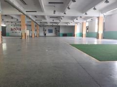 厚街二楼1250平厂房出租仓库出租，水电办公室齐全大电梯