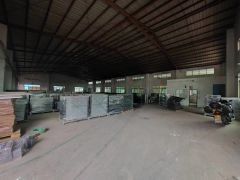 大岭山原房东钢构厂房分租一栋，适合五金塑胶模具钣金抽粒仓库等